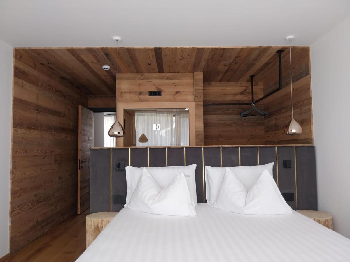 Alpuris - Your Boutique Suite - Hotel B&B كافاليسِّ المظهر الخارجي الصورة